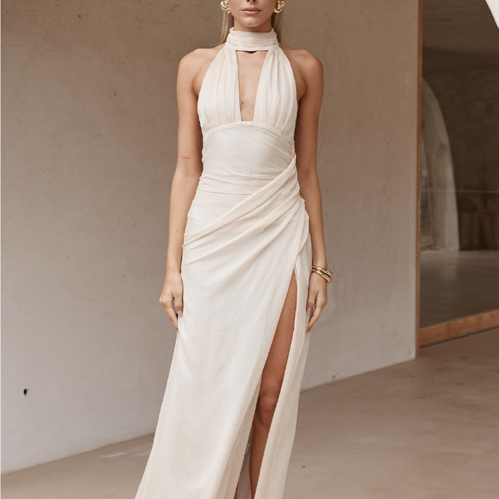 Chic Cream Halter Maxi Dress